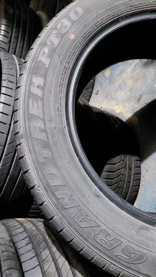 Neumático 225/60/18