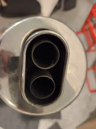 Silenciador de escape para moto