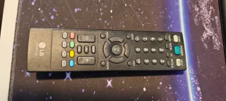 Monitor LG Flatron 22 con mando