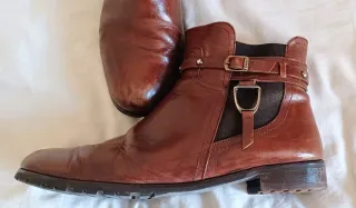 Botines de piel marrones