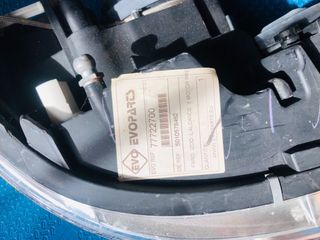 Faro Renault Premium Route