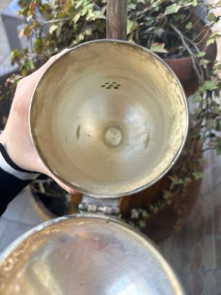 Teiera grande in metallo