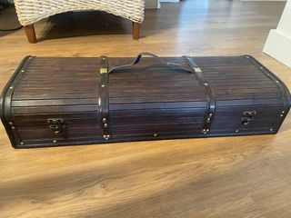 Cofre baúl madera antiguo cuero