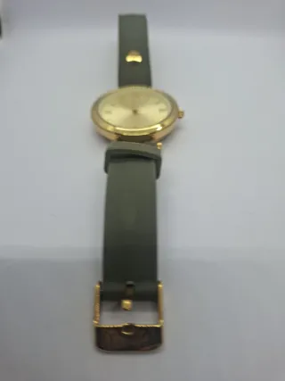 Reloj Parfois dorado y verde oliva