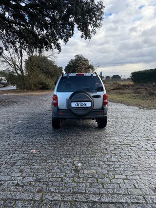 Jeep Cherokee - 1 año de garantía