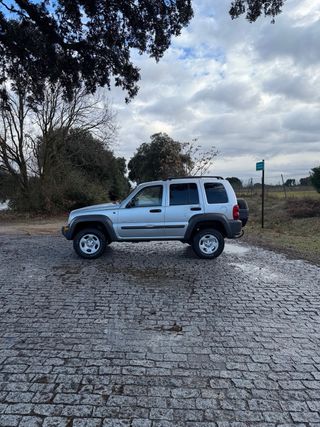 Jeep Cherokee - 1 año de garantía
