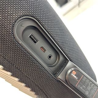 ALTAVOZ PORTATIL JBL XTREME 3 CON CARGADOR