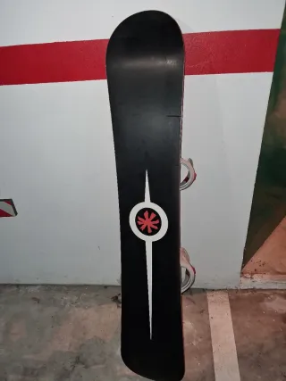 Tabla de Snowboard con Fijaciones