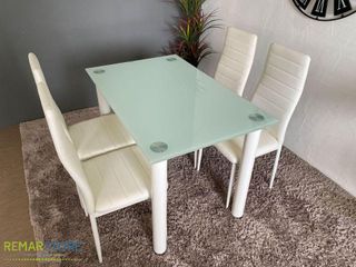Oferta ! Nueva mesa con 4 sillas