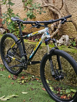 Bicicleta Montaña BH Bikes