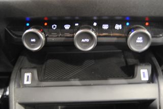 Citroen C4 HYBRID 145 e-DCS6 PLUS 2025