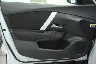 Citroen C4 HYBRID 145 e-DCS6 PLUS 2025