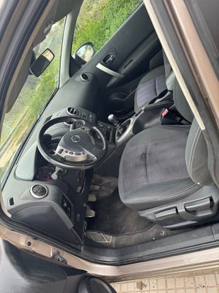 Nissan Qashqai 2012((625900859))