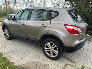 Nissan Qashqai 2012((625900859))