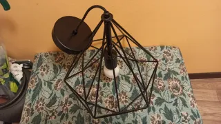 Lámpara colgante de metal negra