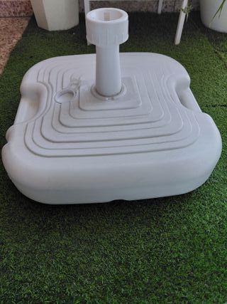 Mesas sillas, y tumbona para terraza