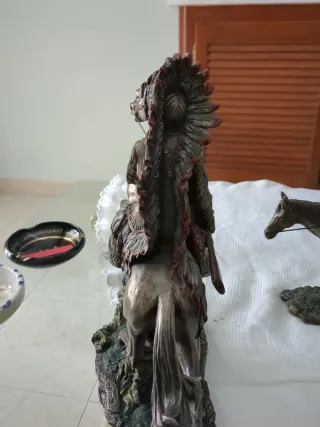 Figura Indio a Caballo Bronce