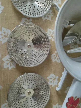 Pasapurés de plástico con discos