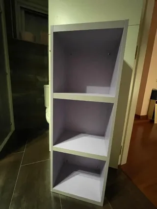 Dormitorio juvenil morado y blanco