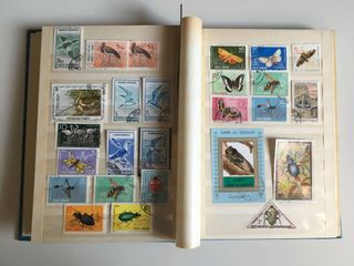 Clasificador con sellos de animales.