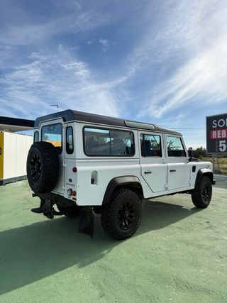 Land Rover Defender 2016