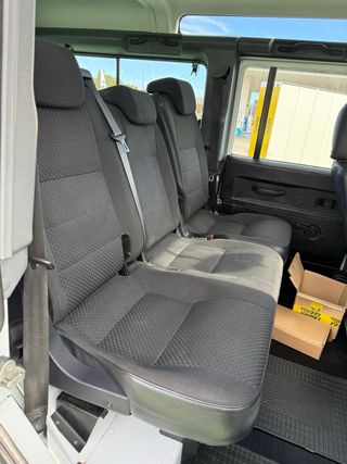 Land Rover Defender 2016