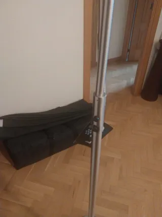 Lámpara de pie LED moderna