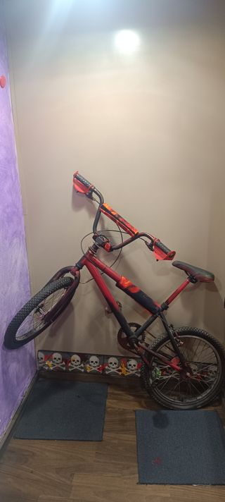 Bicicleta BMX Vintage Roja