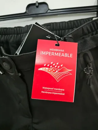 Pantalón Montaña Mountain Negro Sin Estrenar.Mujer