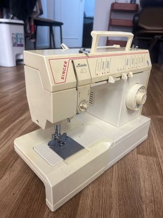 Máquina de coser Singer Melodie 40