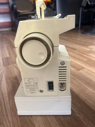 Máquina de coser Singer Melodie 40