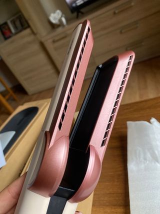 Piastra per capelli Dyson Airstrait rosa oro, nuova