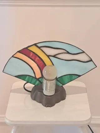 Lamparita mesa estilo Art Decó cristal emplomado