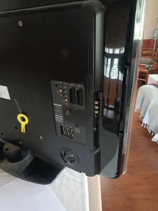 Televisor Philips Negro y Plateado