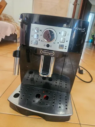 Cafetera DeLonghi Magnifica S para reparar