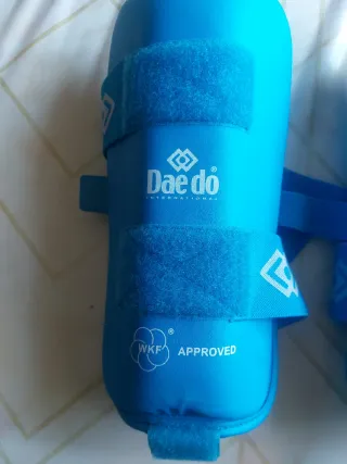 Espinilleras King Boxing Talla S Azul