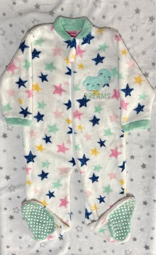 Pijama polar enterizo con pies estrellas