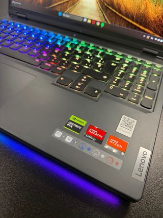 Portátil Lenovo Legion Pro 7 16ARX8H