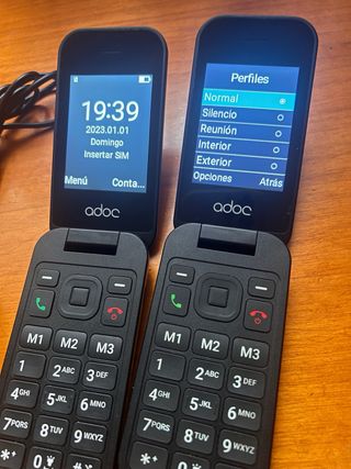 2 Teléfonos ADOC Negros