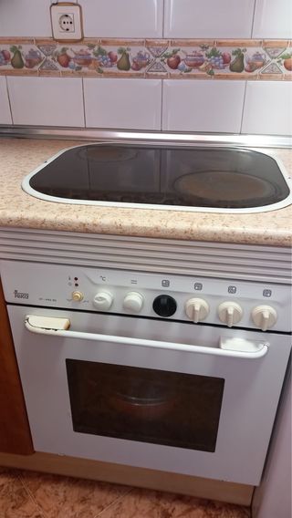 Vitrocerámica Teka con Horno