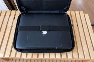 Apple PowerBook con funda