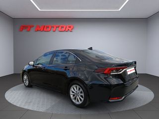 Toyota Corolla 1.8 125H BUSINESS PLUS E-CVT SEDAN