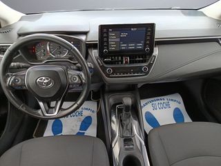 Toyota Corolla 1.8 125H BUSINESS PLUS E-CVT SEDAN