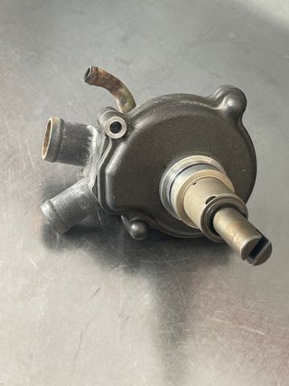 Bomba de agua Kymco Xciting 500 2008