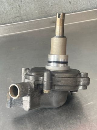 Bomba de agua Kymco Xciting 500 2008
