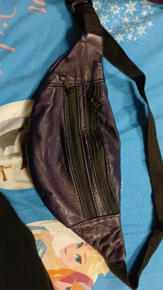 Riñonera Eastpak Rosa2×5 euros