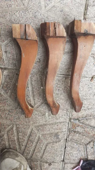 3 Patas de Madera para Mesa y embellecedores para