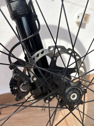 Bici Montaña Cannondale full carbon