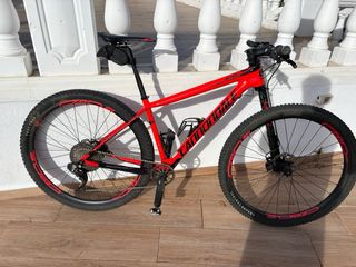 Bici Montaña Cannondale full carbon