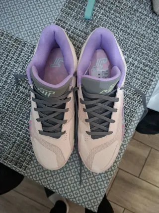 Zapatillas Jordan Rosas y Moradas